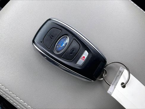 Used 2023 Subaru Forester Limited image 8