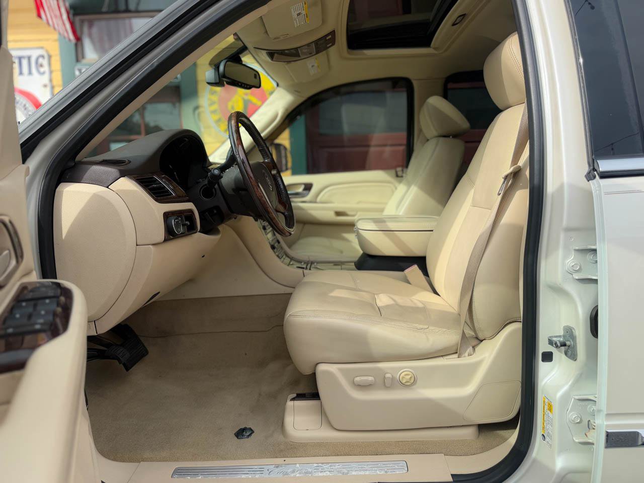Used 2008 Cadillac Escalade 2WD image 14