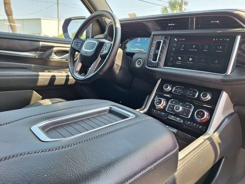 Used 2023 GMC Yukon XL Denali w/ LPO, Floor Liner Package image 31