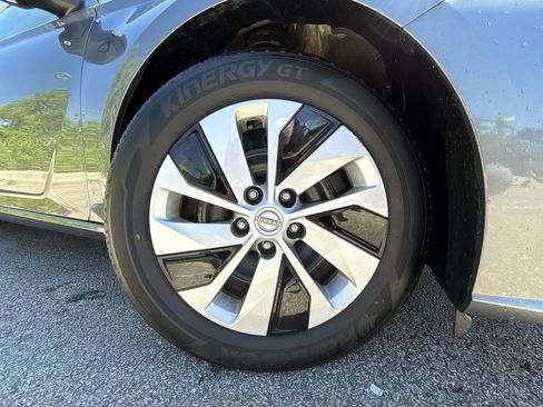 Certified 2025 Nissan Altima 2.5 S FWD image 19