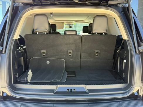Used 2019 Ford Expedition Platinum RWD image 16