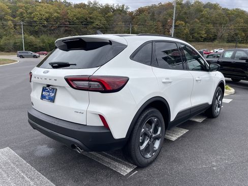 New 2026 Ford Escape ST-Line w/ Tech Pack #1 AWD/4WD image 5
