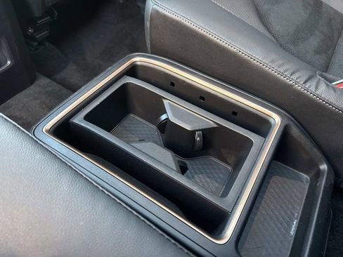 Used 2024 Toyota Grand Highlander AWD Hybrid image 17