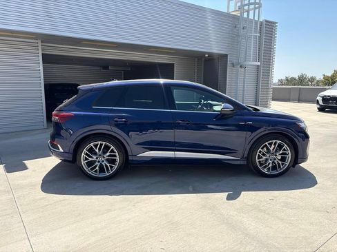 Used 2025 Audi Q4 e-tron Premium Plus w/ Premium Plus AWD/4WD image 4