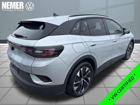 Certified 2022 Volkswagen ID.4 Pro S image 5