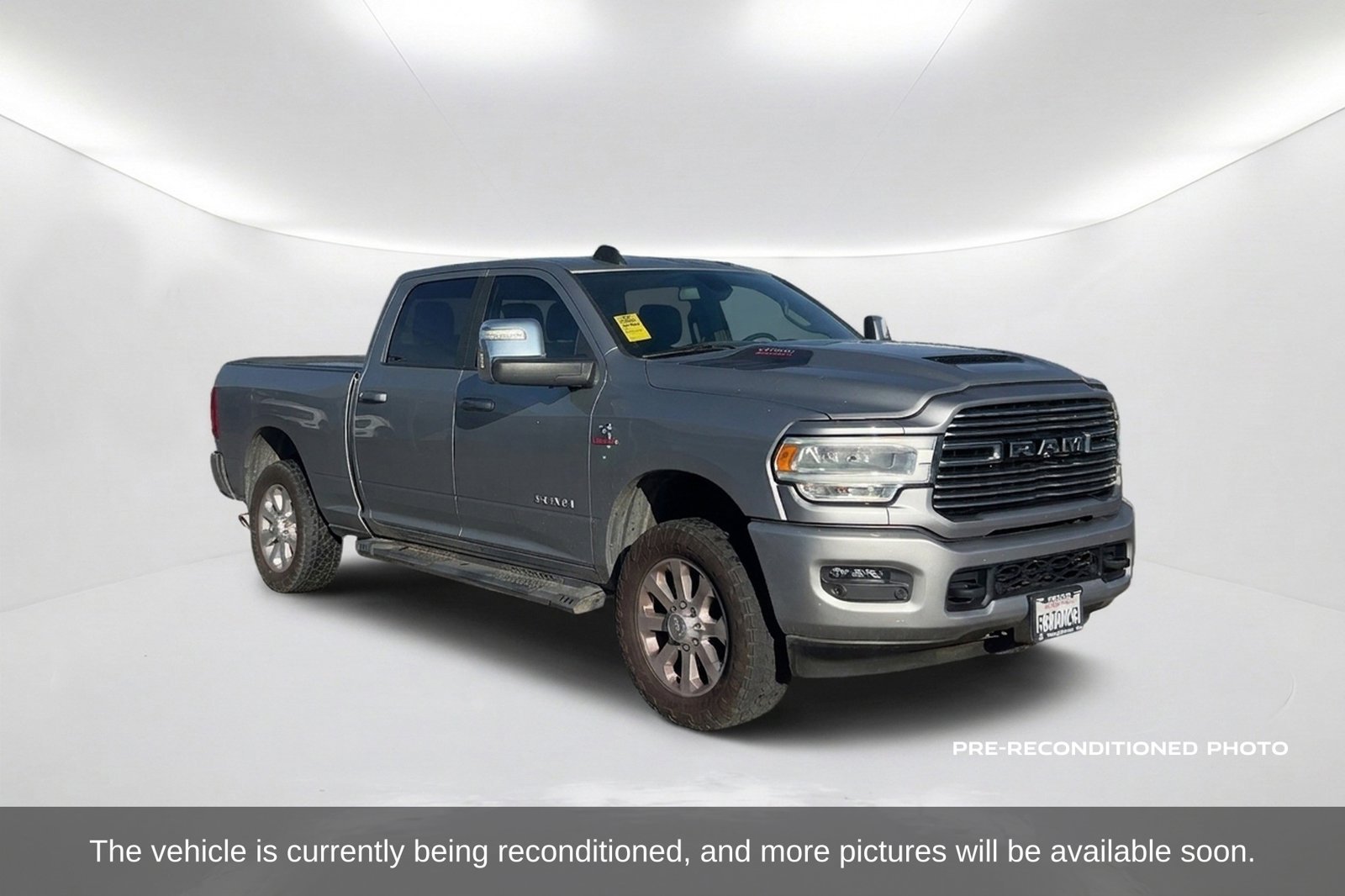 Used 2023 RAM 2500 Laramie AWD/4WD image 3