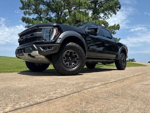 Used 2021 Ford F150 Raptor w/ Equipment Group 801A High AWD/4WD image 4