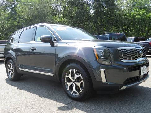 Used 2021 Kia Telluride EX w/ Towing Package AWD/4WD image 3