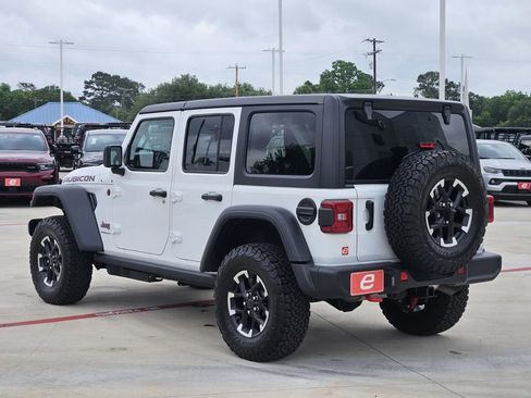 Used 2026 Jeep Wrangler Unlimited Rubicon AWD/4WD image 6