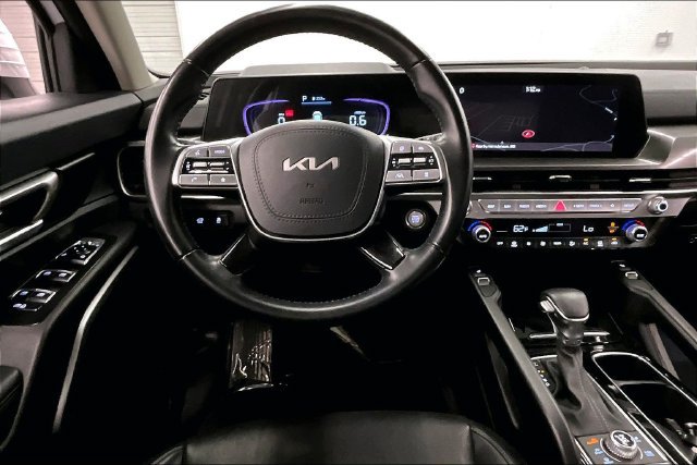 Used 2025 Kia Telluride S AWD/4WD image 6
