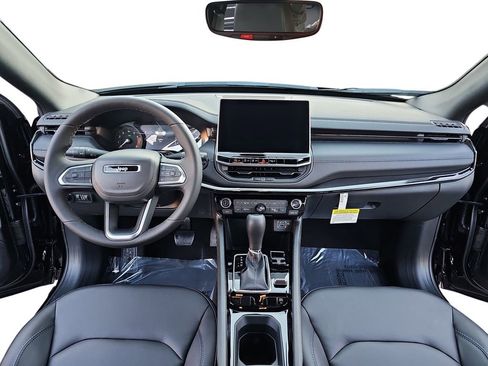 New 2026 Jeep Compass Limited image 9