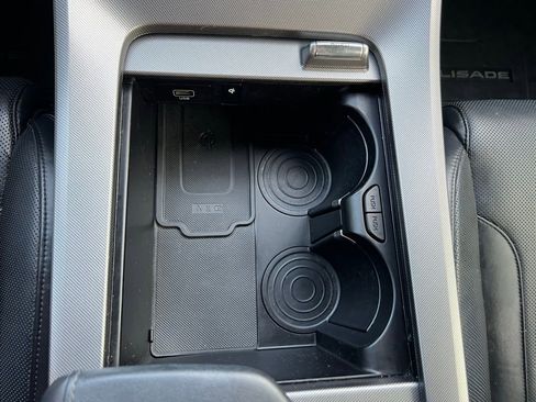 Used 2020 Hyundai Palisade Limited image 35