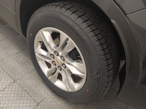 Used 2019 Chevrolet Blazer LT FWD image 31