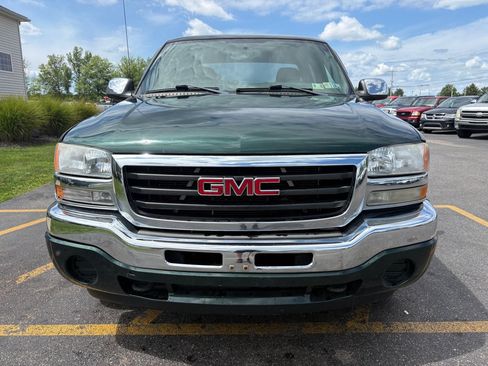 Used 2006 GMC Sierra 1500 SL w/ Chrome Exterior Package AWD/4WD image 3