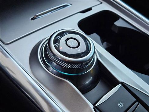 Used 2020 Ford Explorer ST image 12