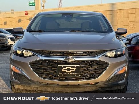 Used 2024 Chevrolet Malibu RS FWD image 3