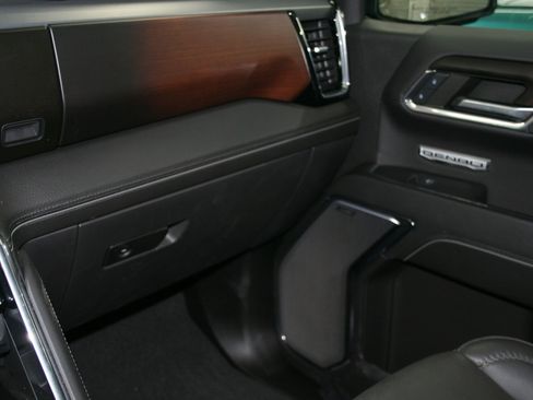 Used 2024 GMC Sierra 1500 Denali w/ Denali Reserve Package image 28