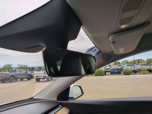 Used 2022 Tesla Model Y Performance AWD/4WD image 19