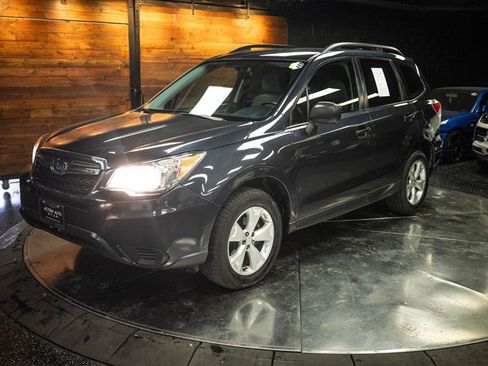 Used 2016 Subaru Forester 2.5i w/ Alloy Wheel Package AWD/4WD image 2