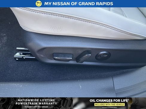 New 2026 Nissan Sentra SL w/ Floor Mat Package FWD image 9