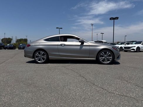 Used 2019 Mercedes-Benz C 300 Coupe image 4