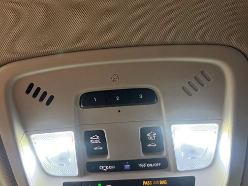 Used 2019 Chevrolet Traverse High Country w/ LPO, Floor Liner Package AWD/4WD image 18