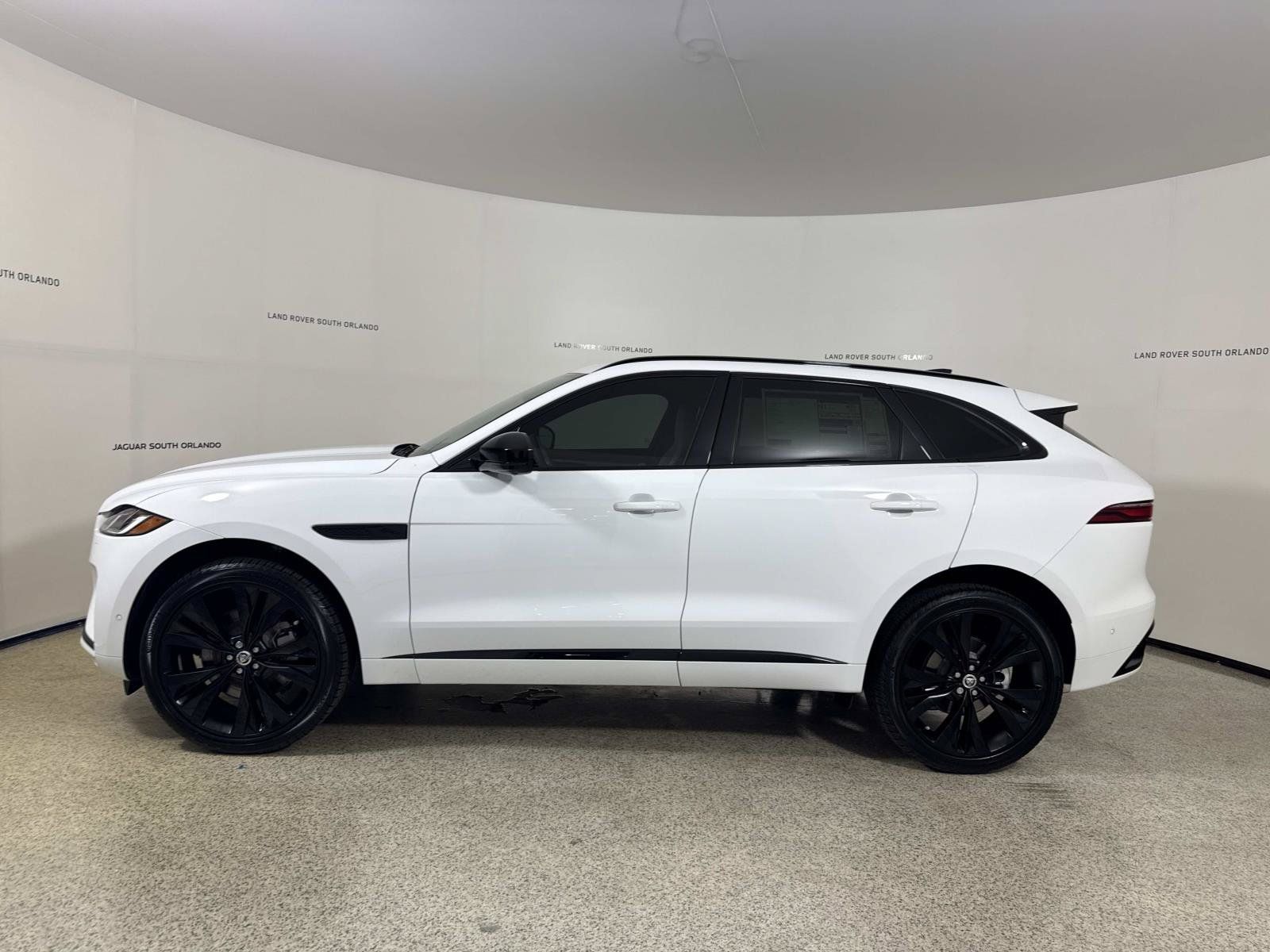 New 2026 Jaguar F-PACE R-Dynamic S AWD/4WD image 2
