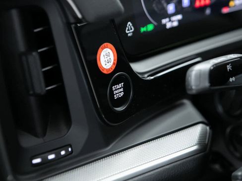 New 2026 Porsche Cayenne image 20