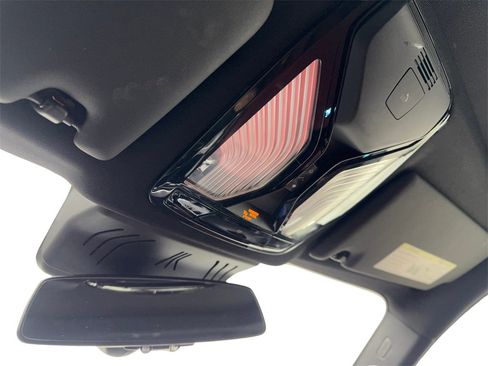 Used 2022 BMW i4 eDrive40 image 73