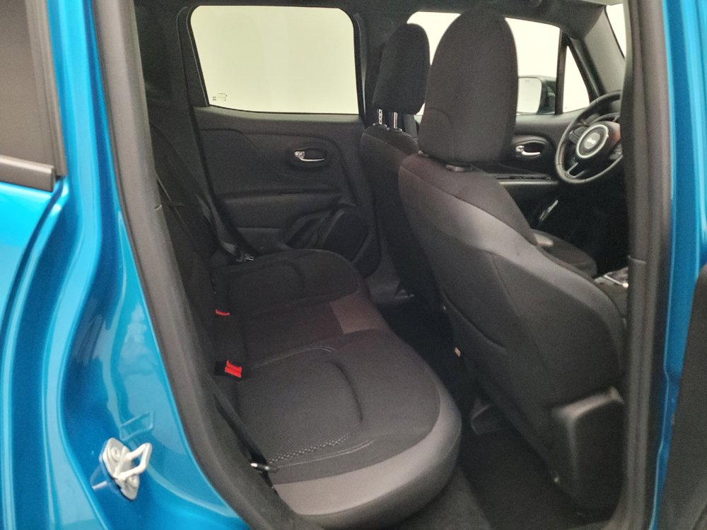 Used 2022 Jeep Renegade Altitude w/ Convenience Group AWD/4WD image 19