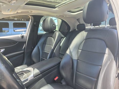 Used 2017 Mercedes-Benz C 300 4MATIC Sedan image 8