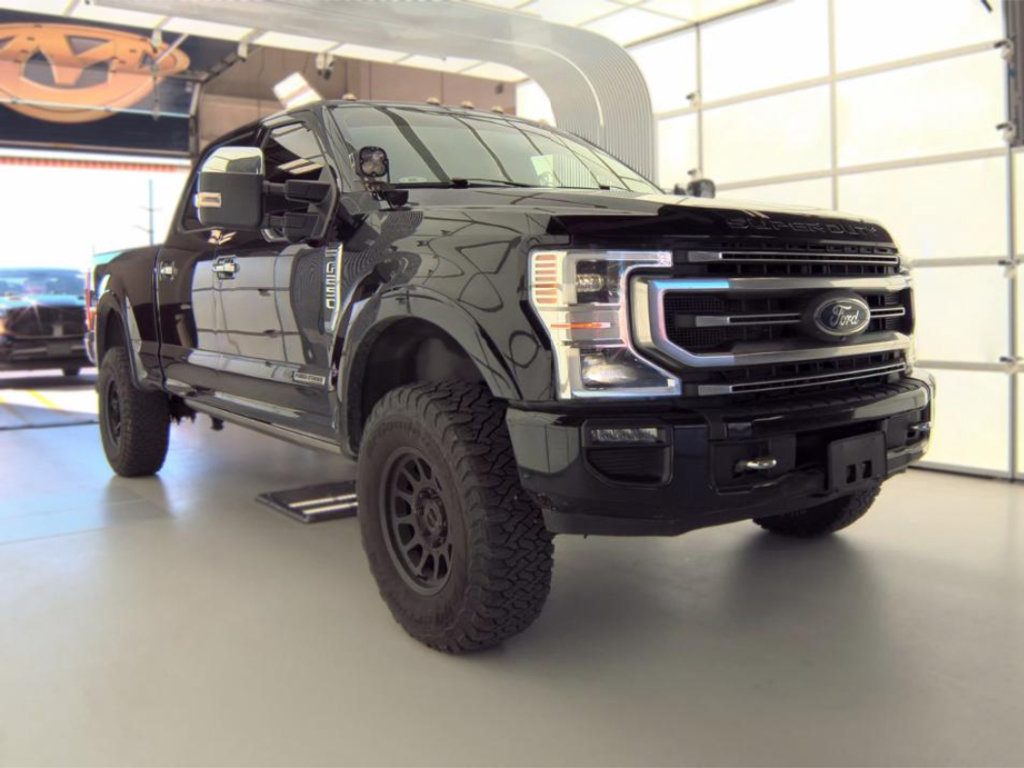 Used 2021 Ford F250 Platinum w/ Tremor Off-Road Package AWD/4WD image 1