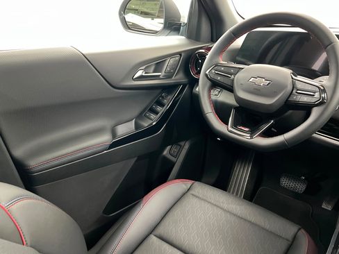 New 2026 Chevrolet Equinox RS w/ Convenience Package III image 12