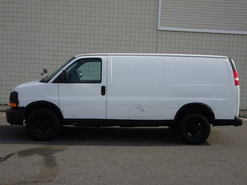 Used 2013 GMC Savana 2500 image 5