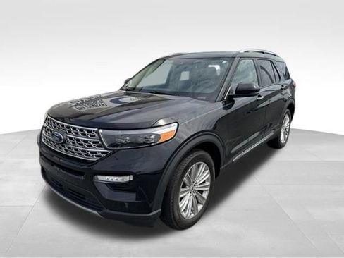 Used 2022 Ford Explorer Limited w/ Equipment Group 301A AWD/4WD image 4
