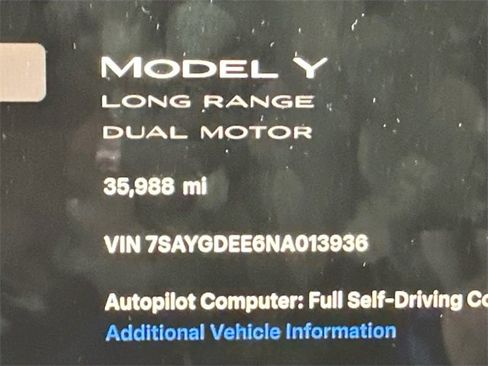 Used 2022 Tesla Model Y Long Range image 17