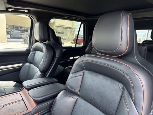 New 2026 Lincoln Navigator Black Label AWD/4WD image 24
