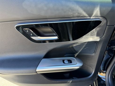Used 2022 Mercedes-Benz C 300 C 300 image 18