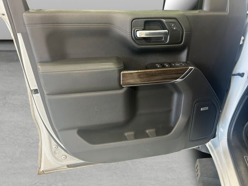 Used 2019 Chevrolet Silverado 1500 RST AWD/4WD image 9