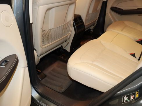 Used 2019 Mercedes-Benz GLE 400 4MATIC image 21