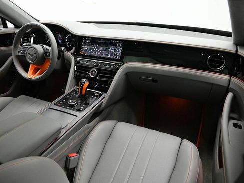 Used 2025 Bentley Flying Spur Plug-In Hybrid AWD/4WD image 7