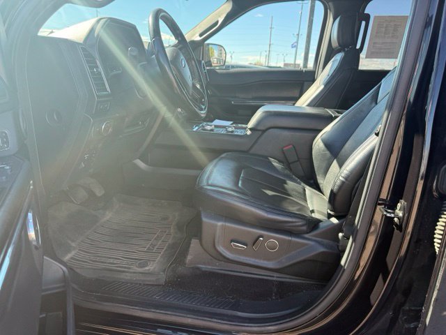Used 2019 Ford Expedition Limited w/ Equipment Group 302A AWD/4WD image 2