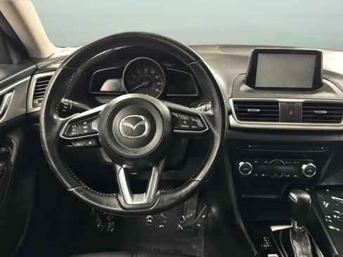 Used 2017 MAZDA MAZDA3 Touring FWD image 10