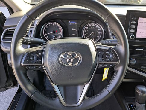 Used 2024 Toyota Camry SE image 18