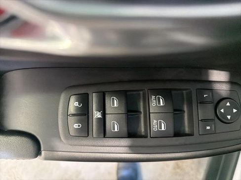 Used 2022 Jeep Cherokee Trailhawk w/ Premium Leather Package image 19