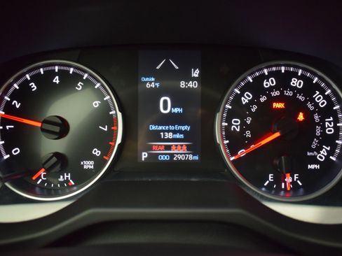 Used 2021 Toyota RAV4 LE image 16