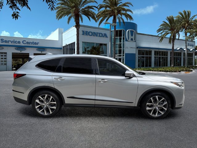 Used 2023 Acura MDX w/ Technology Package FWD image 9