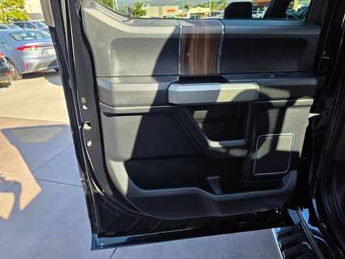 Used 2017 Ford F150 Lariat w/ Equipment Group 502A Luxury image 28