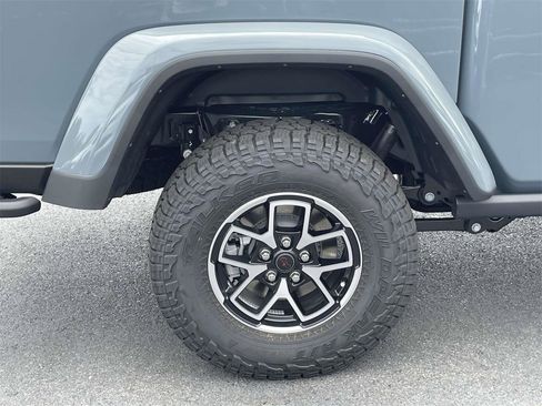 New 2025 Jeep Gladiator Rubicon w/ Convenience Group image 36