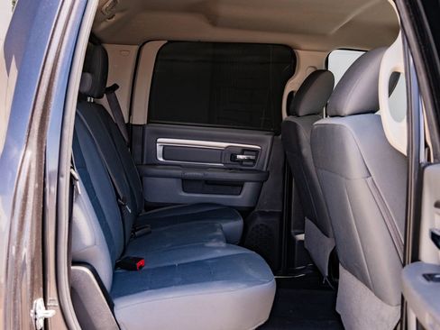 Used 2018 RAM 3500 SLT w/ Luxury Group AWD/4WD image 40